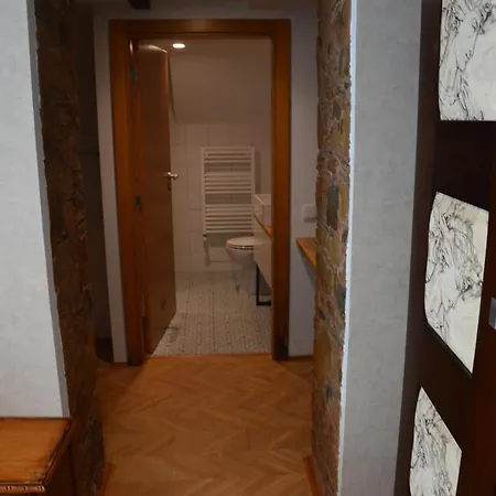 Ouzenda Do Zezere Holiday home *