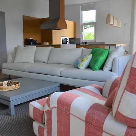 Ouzenda Do Zezere Holiday home *