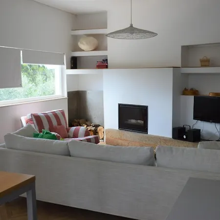 Ouzenda Do Zezere Feriehus *