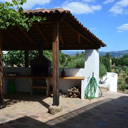 Ouzenda Do Zezere Feriehus